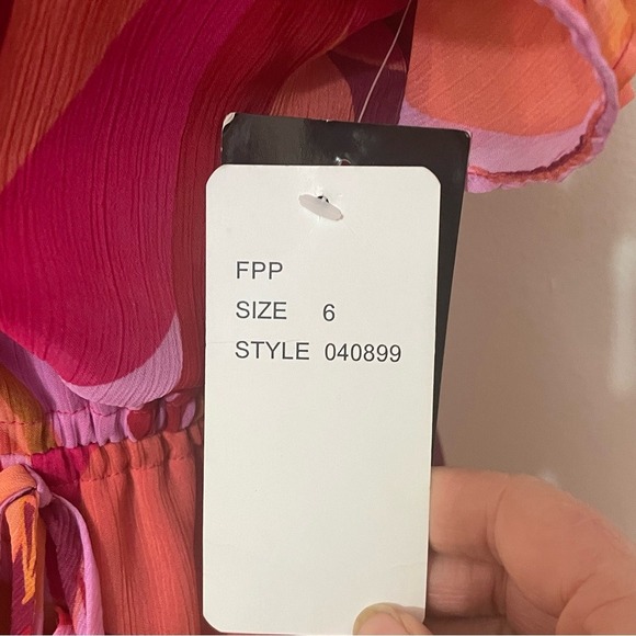 Sandra Darren Pink Orange Floral Ruffle Maxi Dress Cold Shoulder Size 6 - Picture 7 of 9